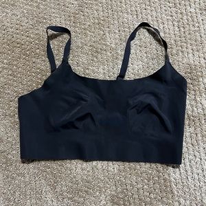 Maidenform Women's Pure Comfort No Ride Up Wireless Bralette Black Size L